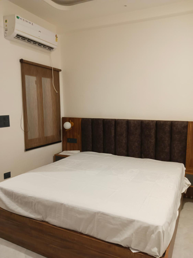 Others 4, Naavagat hotels, Mathura
