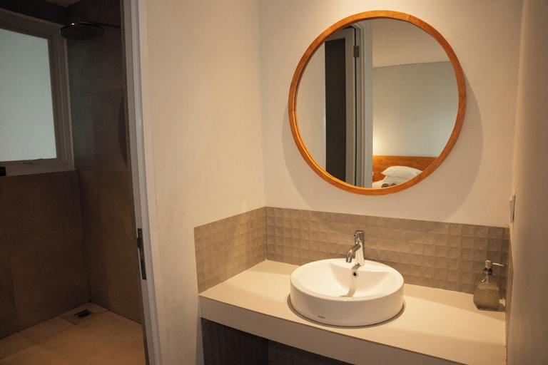Bathroom 7