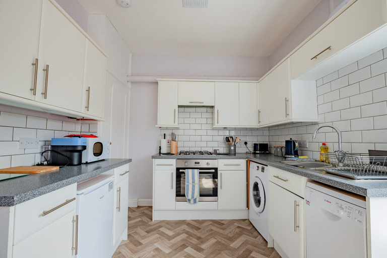 Room 4, Host Stay Cannon Apartment, Worcestershire