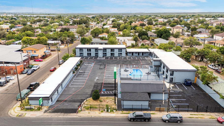 Exterior & Views 2, GuestHouse Extended Stay Laredo, Webb