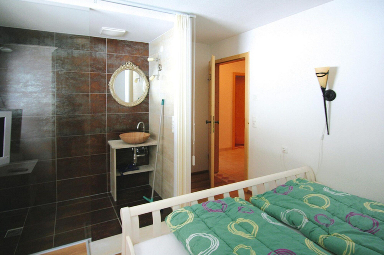 Others 2, Chalet in Konigsleiten With Wellness & Alps View, Zell am See