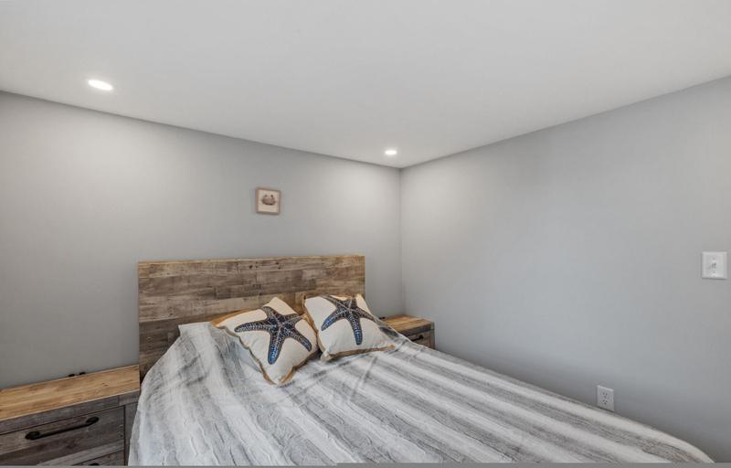 Room 4, Modern Condo Perfect For Winter Rental, Rockingham