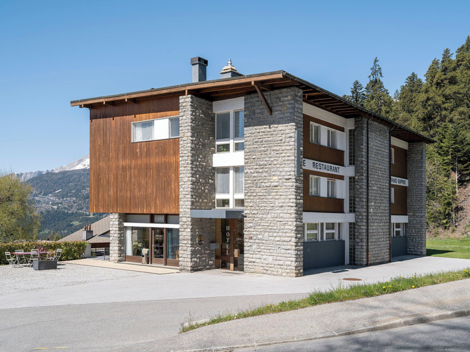 Exterior & Views, Hôtel historique Chez Elsy - Crans-Sapins, Sierre
