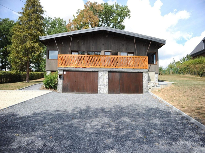 Others 2, Chalet in Rochefort With Garden BBQ, Namur