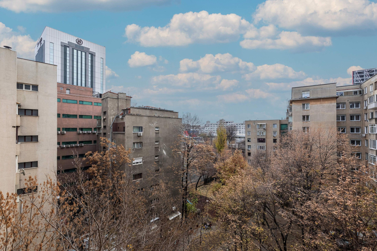 Exterior & Views 2, Parisian-Inspired 1BR in the Heart of Bucharest - Balcony, AC & Fully Equipped, Municipiul Bucuresti