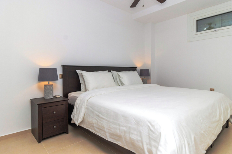 Room 5, Kbel sea View Villa, Private Pool, Sleeps8, Garden, Peloponnese