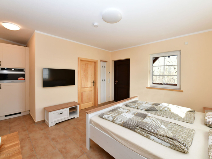 Living room 4, Schone Wohnung in Lubben an der Spree, Dahme-Spreewald