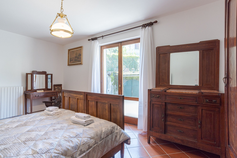 Room 2, Casa Achille Pianello, Como