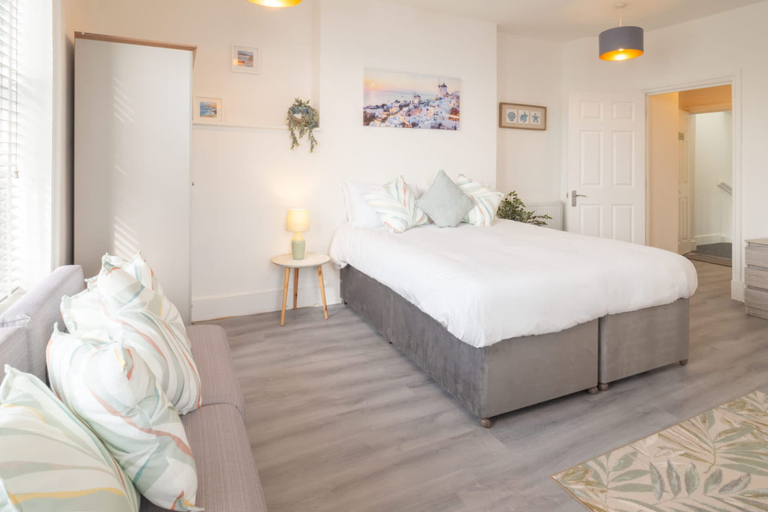 Room 3, Host Stay Harbour Lights, Kent