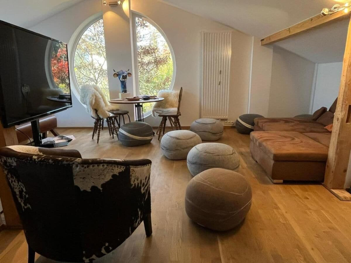 Others 1, Glückliche Kuh-Villa, Kempten (Allgäu)