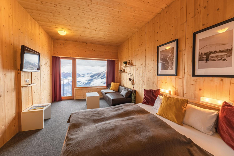 Others 4, Venet Gipfelhutte, Landeck