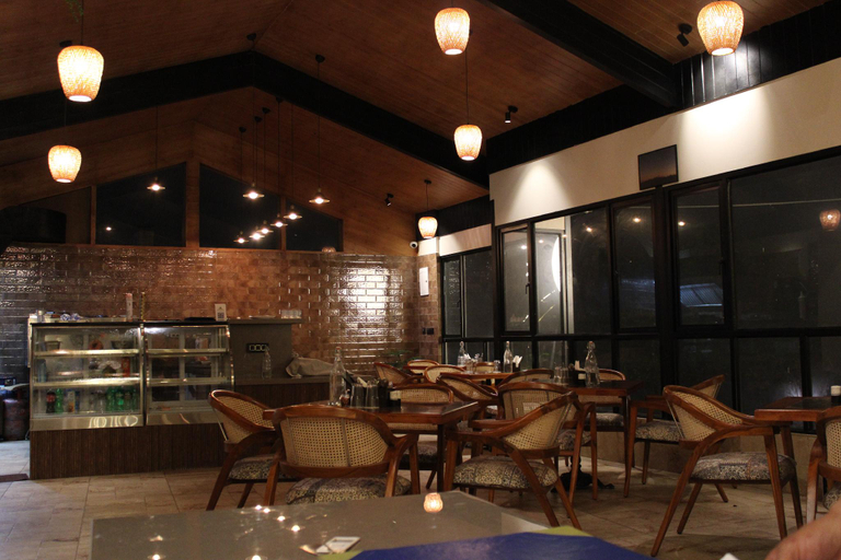 Food & Drinks 5, Arcadia Heritage Property, Darjiling