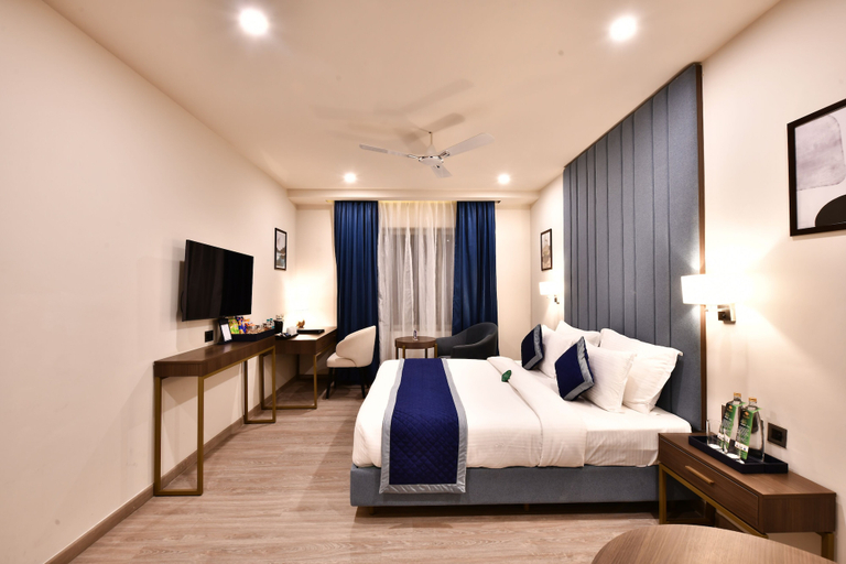 Bedroom 3, Click Collection Grand Gateway Varanasi, Varanasi