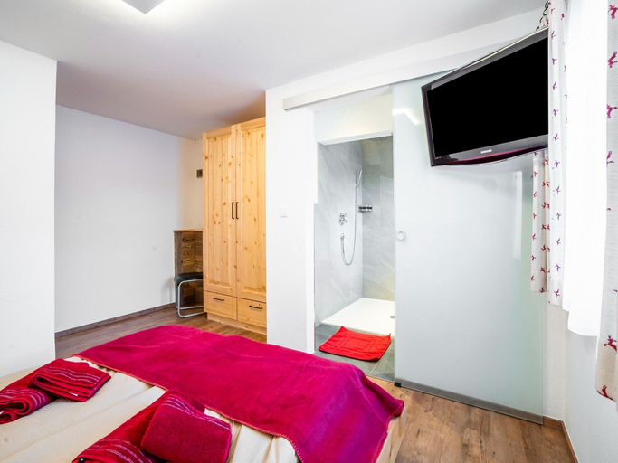Bedroom 3, Chalet in Sulzau Near Wildkogel Ski Arena, Zell am See
