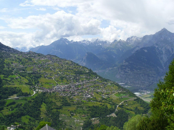 View from property 2, Eanta Sunny & Mountain Chalet 10 Pers, Sion
