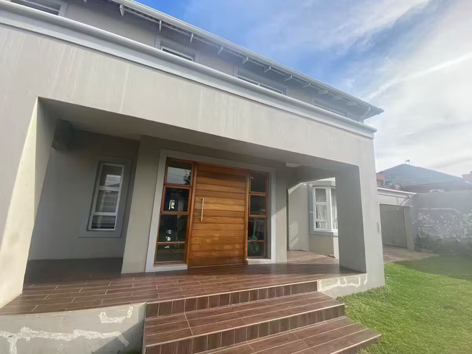 Exterior & Views 2, Casa Eastgate, City of Johannesburg