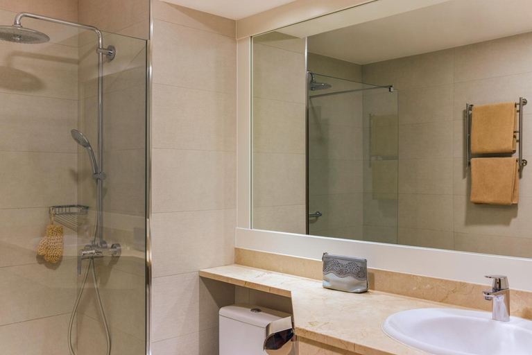 Bathroom 11
