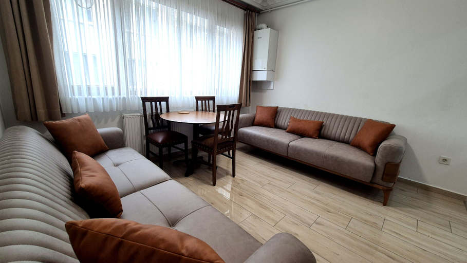 Others 5, Cihangir Flat, Beyoğlu