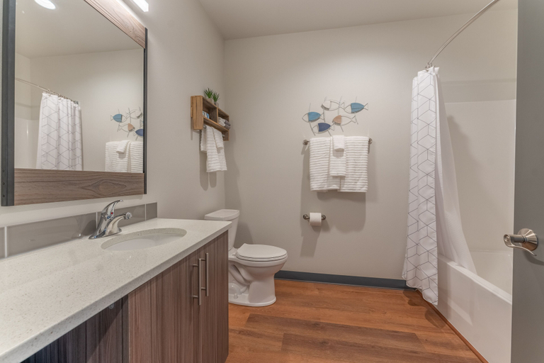 Bathroom 4, The Lodge Lake Chelan, Chelan