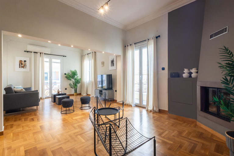 Room 2, Acropolis View 3-bdrm With Rooftop Garden Jacuzzi, Attica