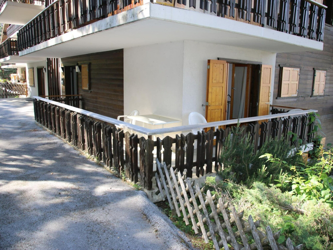 Exterior 3, Radiant Apartment Facing Hills, Sion
