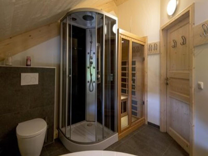 Bathroom 4, Lively chalet near ski-slope, Murau