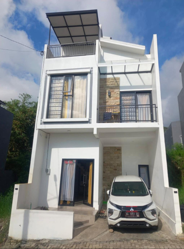 Vila Alief Batu, Malang