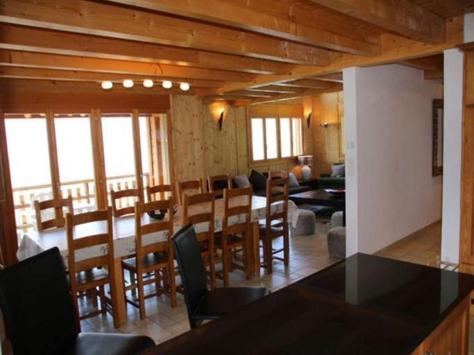 Dining 4, Aeolus Mountain & Quiet Chalet 12 Pers, Conthey