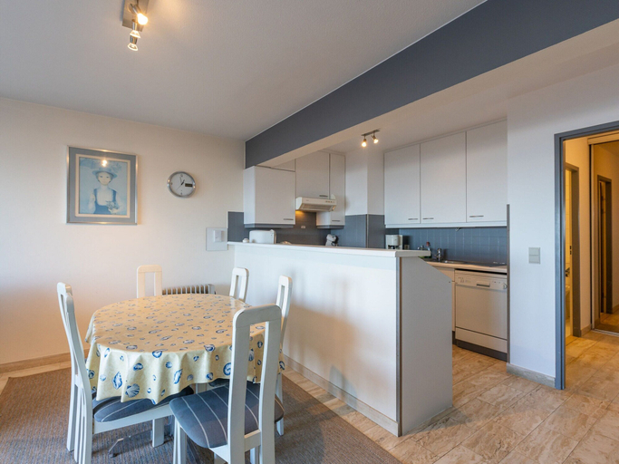 Private kitchen 5, Attractive Studio With a Sea-view, West-Vlaanderen