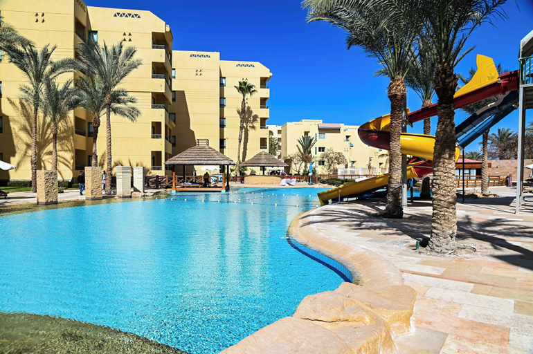 Sport & Beauty 4, Eagles Downtown Zahabia Aqua Park, Al-Ghurdaqah