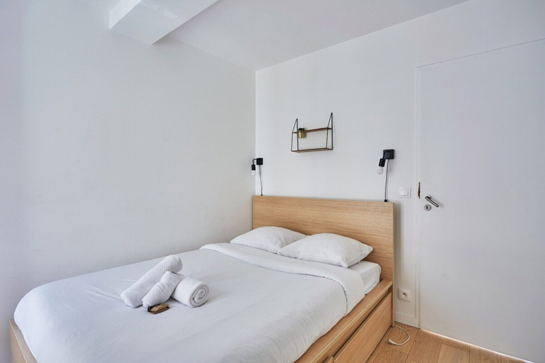 Bedroom 2, New apartment Boulogne facing Les passages, Hauts-de-Seine