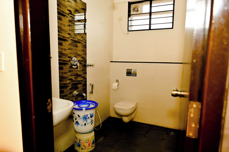 Bathroom 3, MK Arcade, Chikmagalur