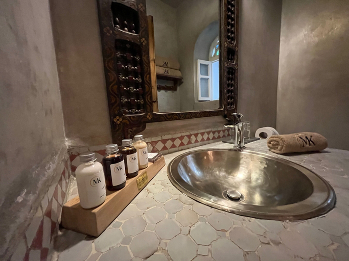 Bathroom 4, RIAD MALAÏKA, Essaouira