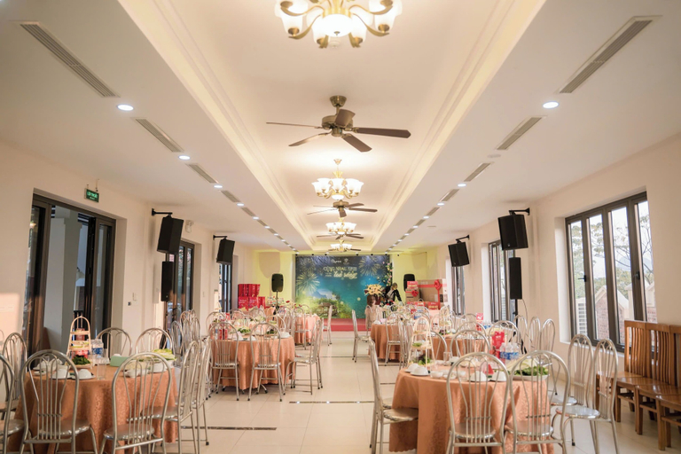 Food & Drinks 5, Bai Tu Long Mountain Resort, Vân Đồn
