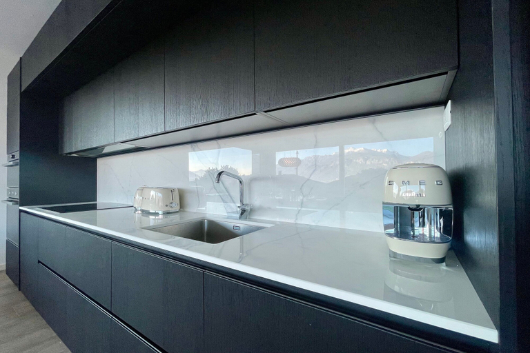 Room 3, Modern House Apartment 4, Como