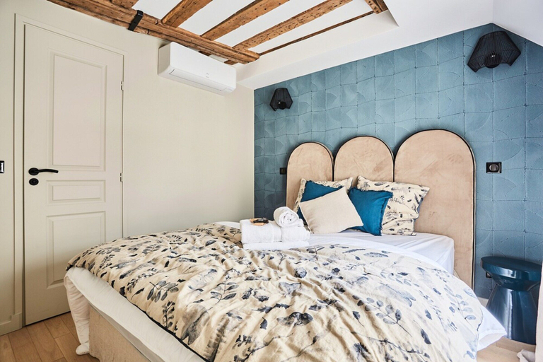 Room 2, New Flat Terrace Centre de Paris Bourse, Paris