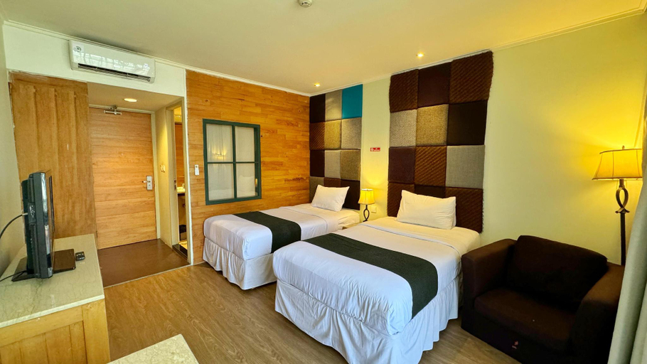 Bedroom 8