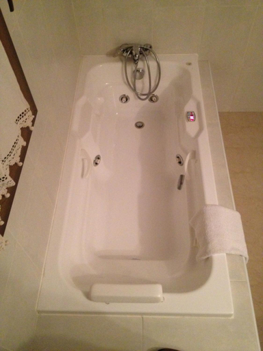Bathroom 3, Hotel Las Fuentes, Segovia
