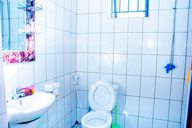 Bathroom, Spacious apartment Kigali, Kicukiro