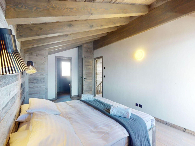 Room 5, Cosy Chalet in Vex With Balcony, Hérens