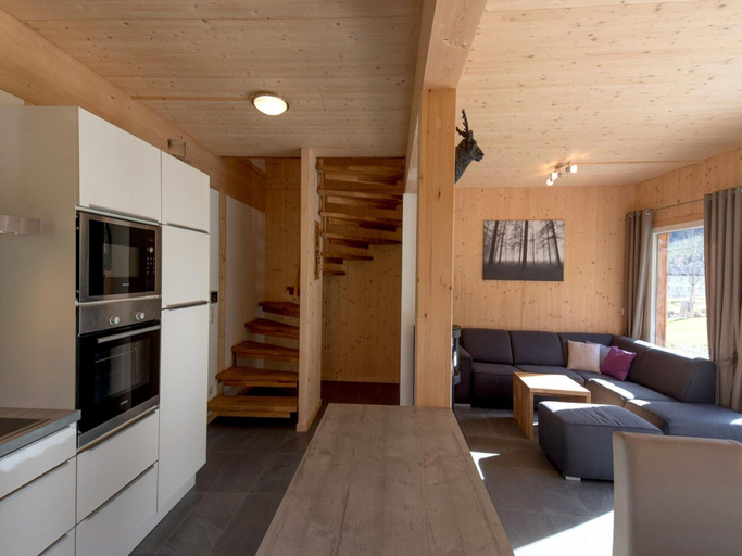 Others 4, Welcoming chalet with hot tub, Murau