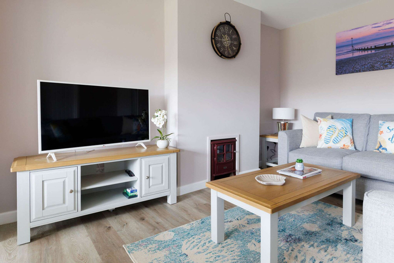 Room 3, Home From Home 3-bed Nr East Wittering Beach, West Sussex