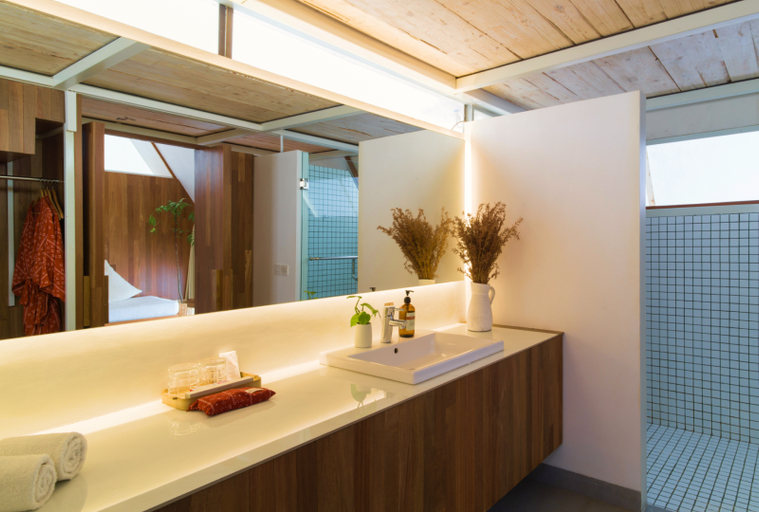 Bathroom 6