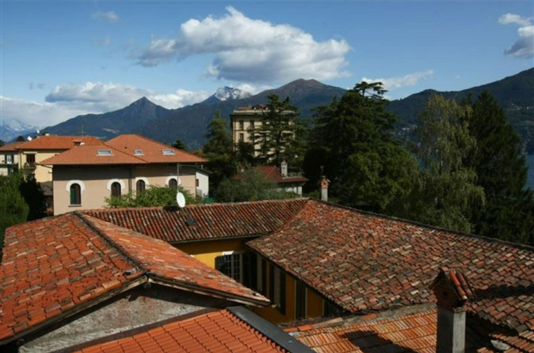 Room 3, La Piazza Menaggio in Menaggio, Como