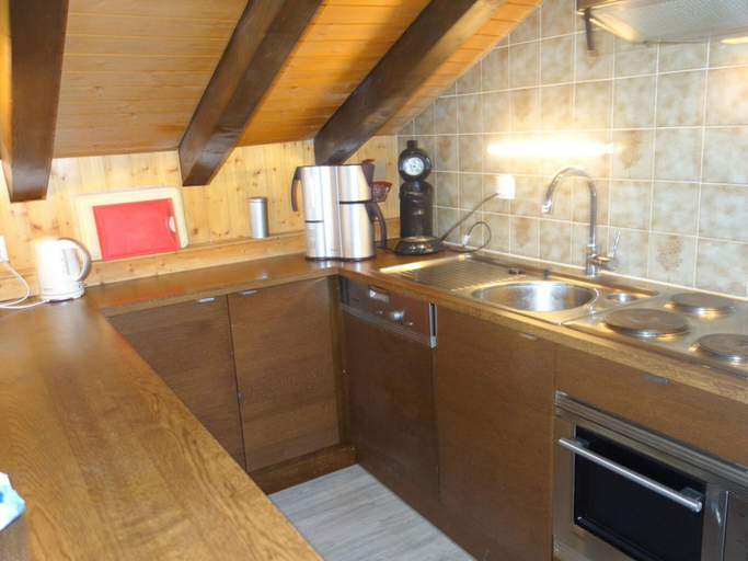 Private kitchen, Apartment With Breathtaking Hill View, Sion