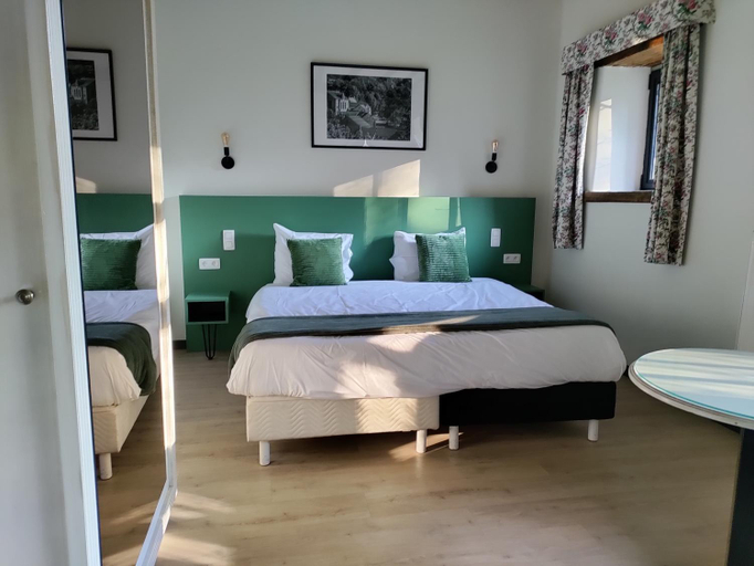 Bedroom 13