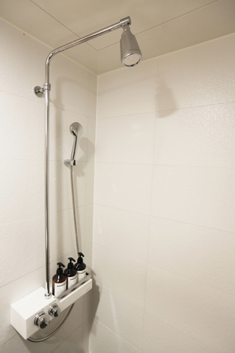 Bathroom 3, Yangpyeong Moonholidarak, Namyangju