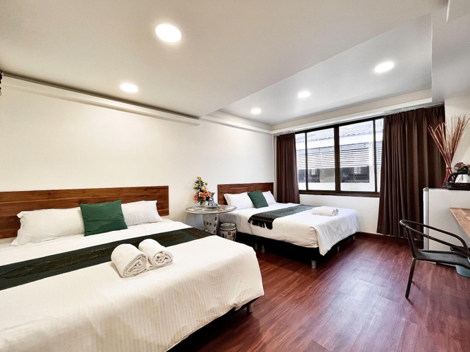Bedroom 30