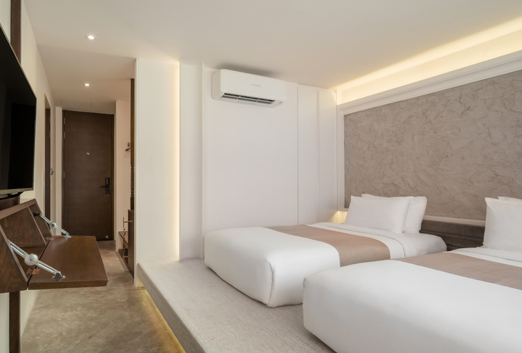 Bedroom 27