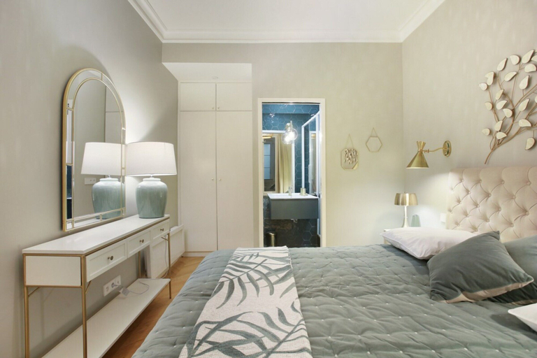 Room 4, Sublim and new Apartment Center of Paris / Opera, Paris